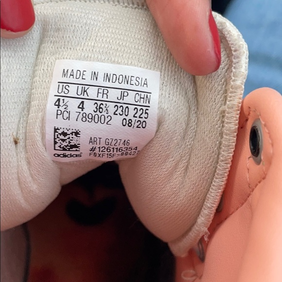 SOLD OUT MANDALORIAN SHOES!!! Baby Yoda - Picture 3 of 4